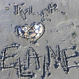 Meet your Posher, Elaine